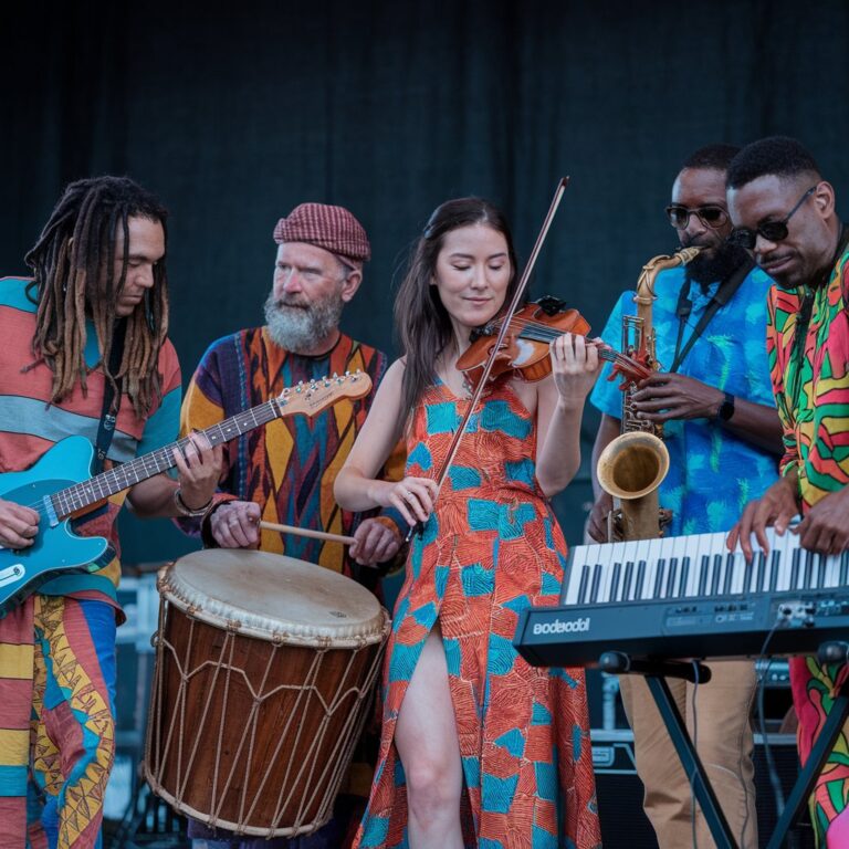 Le Pouvoir Universel de la Musique : Une Langue Commune à Travers les Cultures